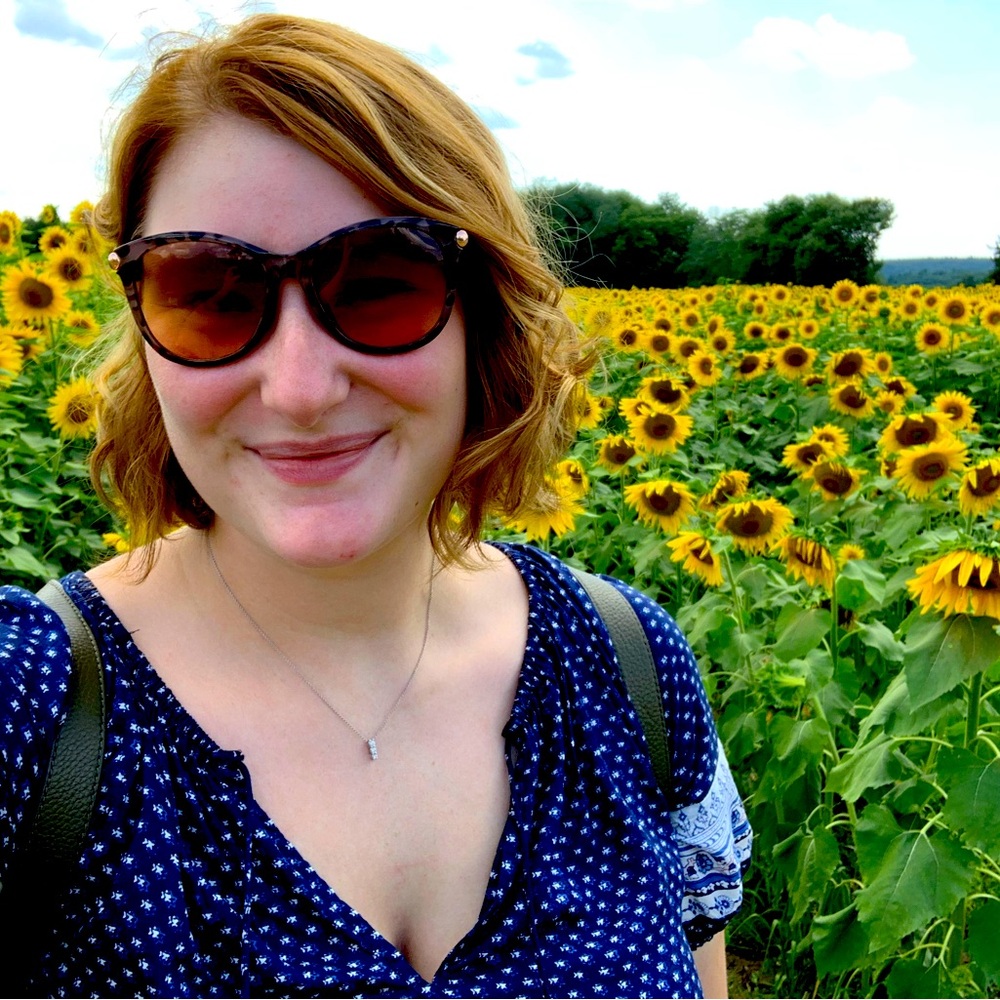 Meet your Posher, Emilee